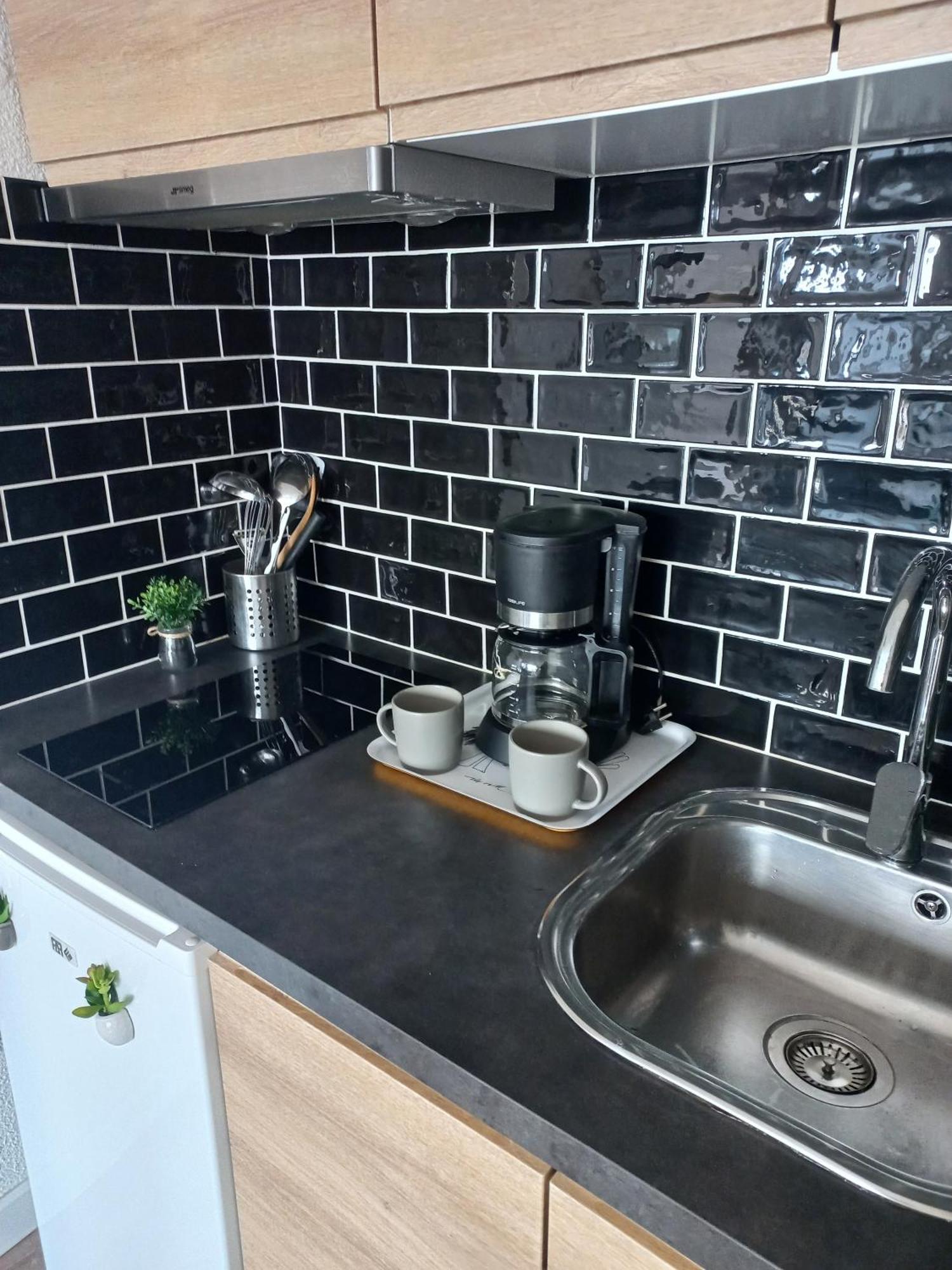 Appartement Bambou Сет Экстерьер фото